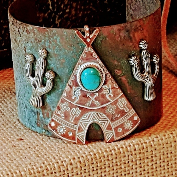 The Girl With Kaleidoscope Eyes Jewelry - Southwestern Cuff Bracelet
